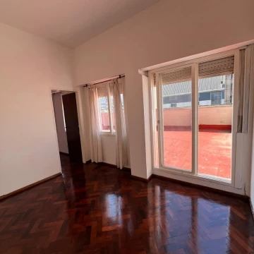 Oficina con terraza exclusiva
