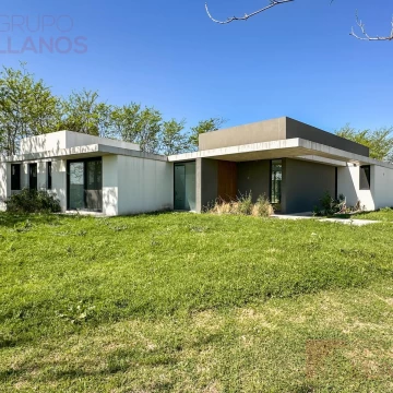 Venta de casa a estrenar con 3 dormitorios con vista al Golf en Everlinks