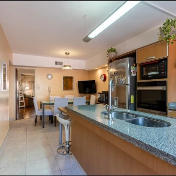 VENTA/PERMUTA - Departamento de 3 dormitorios con patio de 161 M2, Martín Rosario. APTO CREDITO