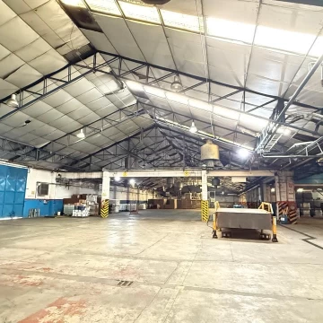 Excelente Deposito Nave Industrial con 15.528 mts cub Parque Industrial Lanus