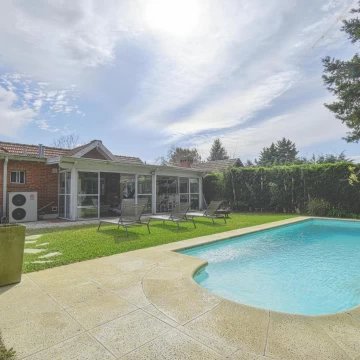Venta Casa 4 ambientes Piscina y Gran Parque en Canning Apto Crédito