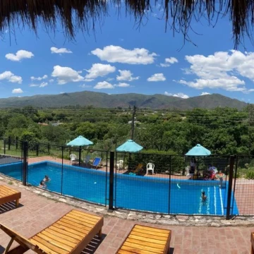 Hotel 22 hab.   8 apart. 3*