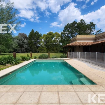 VENTA CASA CAMPOS DE ROCA