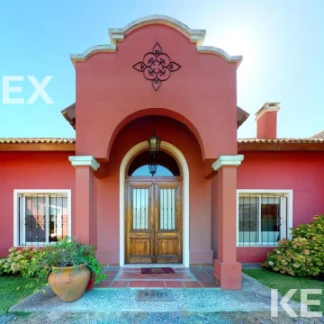 VENTA DE CASA DE 5 DORMITORIOS EN CAMPOS DE ROCA