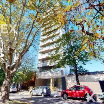 VENTA IMPORTANTE PISO CON COCHERA