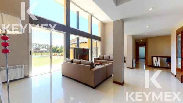 VENTA DE CASA DE 4 DORMITORIOS EN CAMPOS DE ROCA