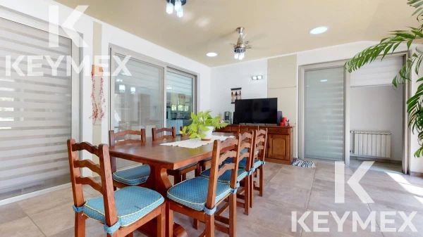 1755627993.jpg