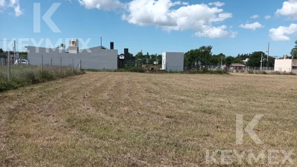 Terreno en venta 13 bis e/ 662 y 663, Villa Garibaldi