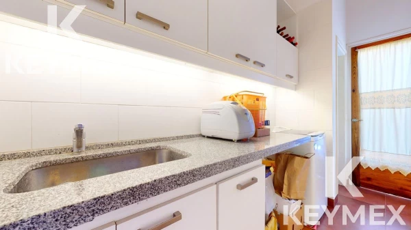 1755630258.jpg