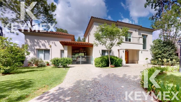 VENTA Casa en Miralagos