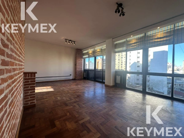 Amplio Departamento en  Venta 2 Dormitorios  Excelente Ubicación y Estado