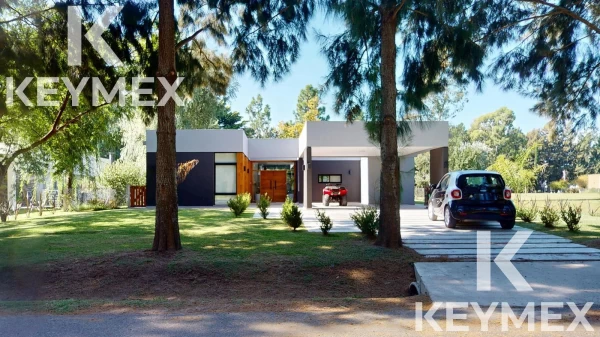 CASA EN VENTA MIRALAGOS