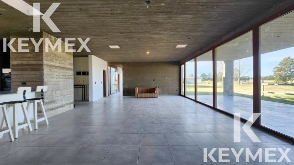 VENTA CASA AREA 60 LA VICTORIA POLO 3 DORMITORIOS 