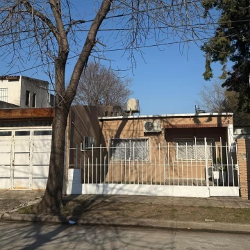 Venta Casa 3 ambientes en Villa Udaondo Ituzaingó