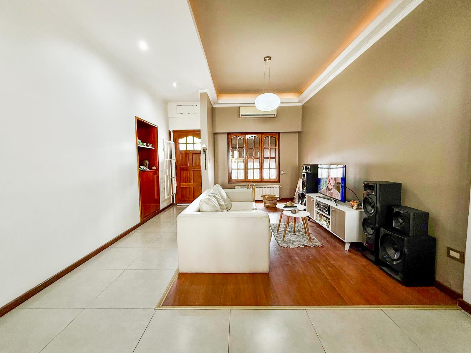Casa de 3 dormitorios en Jorge Cura, Rosario