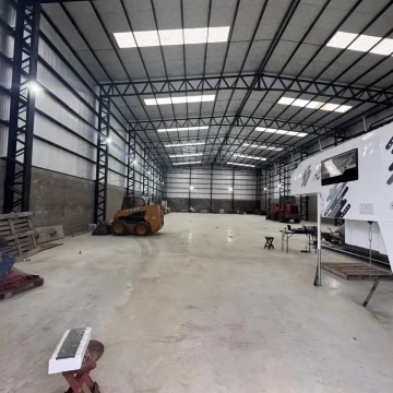 Dos galpones de 850 m2 c/u a estrenar en Pilar