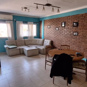 CASA PLANTA ALTA 3 DORMITORIOS EN ARROYITO