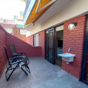 Venta - Departamento - 2 Ambientes - Punta Mogotes - Patio - Cochera