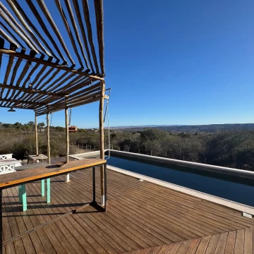 Casa en Los Cocos con Hermosas vistas!!!