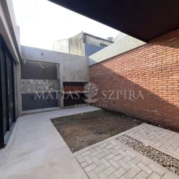DEPARTAMENTO CON COCHERA Y PARRILLA A ESTRENAR