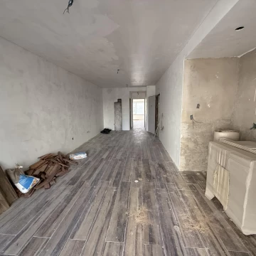 Semi Piso 2 amb. balcon con parrilla - Dorm. en Suite - Toil. - Apto Blanqueo | Caballito
