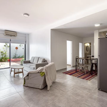 Departamento en Venta 3 ambientes, con Patio en Palermo.