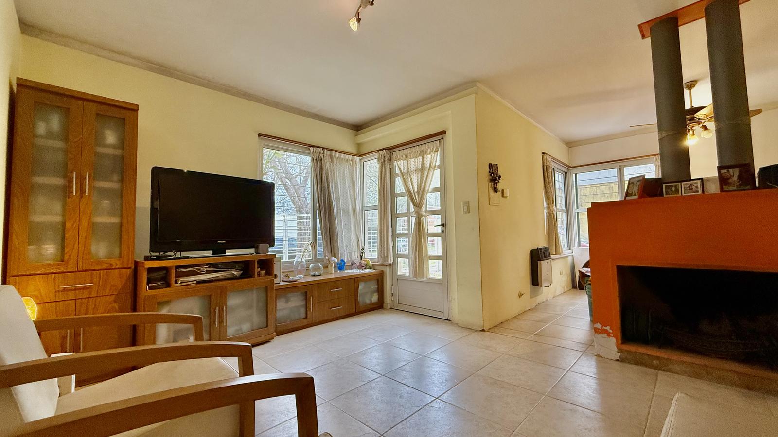 Casa en venta de 3 dormitorios - Granadero Baigorria