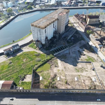 Alquiler Terreno en  Avellaneda - 10.000 m2