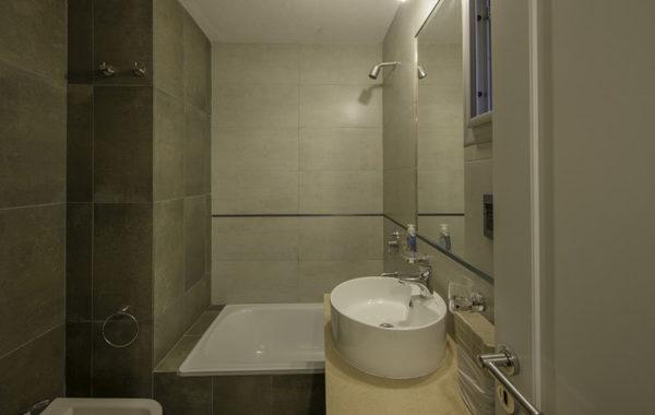 1 BAÑO