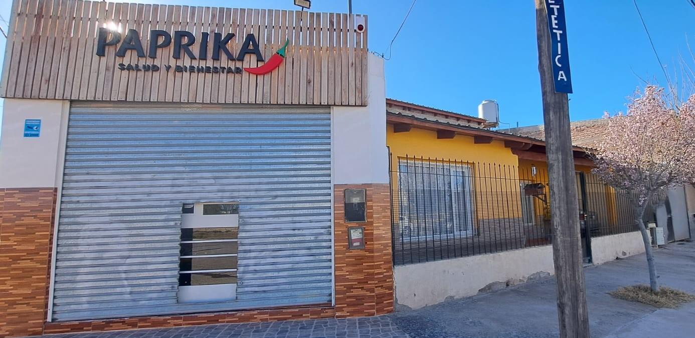 Fachada local
