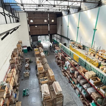 Excelente Unico Depósito Mixtura 3 con 16 mts de altura VENTA