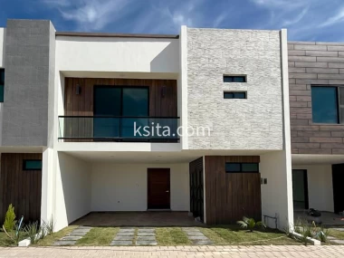 Casa en venta atrás de Plaza San Diego, Cholula, Puebla
