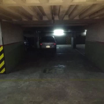 Cochera doble a metros de Tribunales