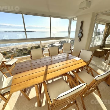 Departamento venta 3 suites Bevery Tower Playa Mansa