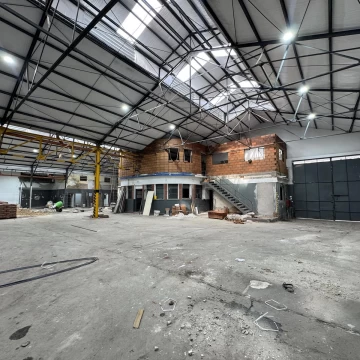 Galpón en Alquiler - 1200m2 - Mixtura 3 - La Boca