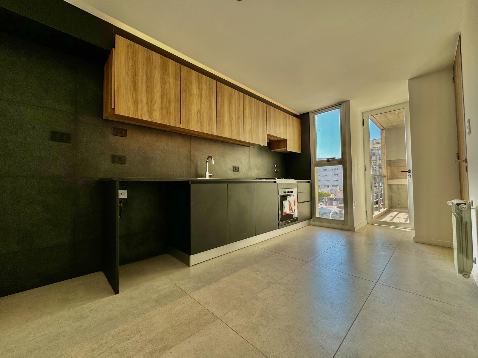 PISO EXCLUSIVO DE 3 DORMITORIOS EN VENTA - Rosario, Centro