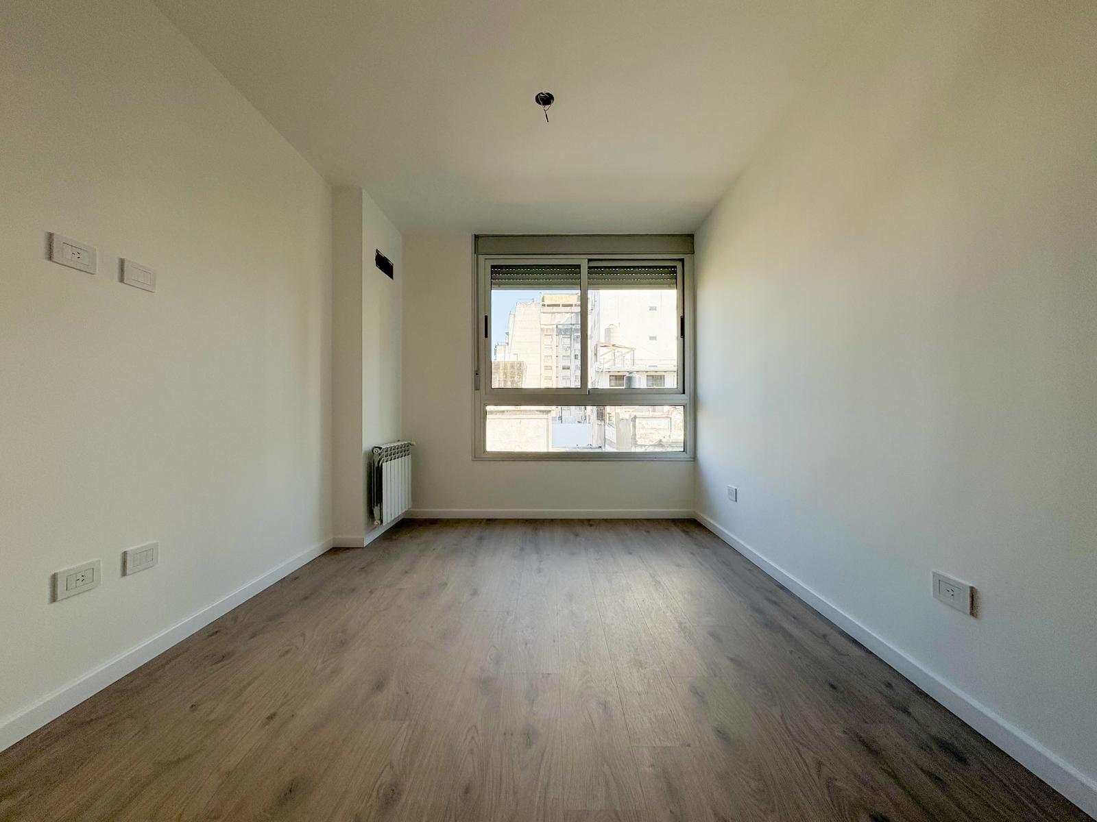 PISO EXCLUSIVO DE 3 DORMITORIOS EN VENTA - Rosario, Centro