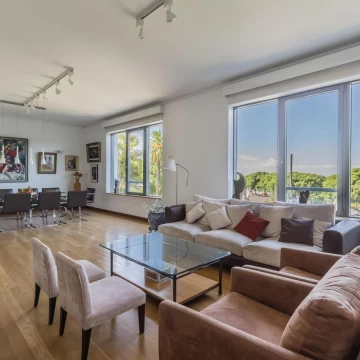 2 suites, escritorio y 2 cocheras en El Faro