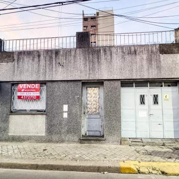 Pje Cortes y Avellaneda - 2 Casas en  venta - Rosario Echesortu