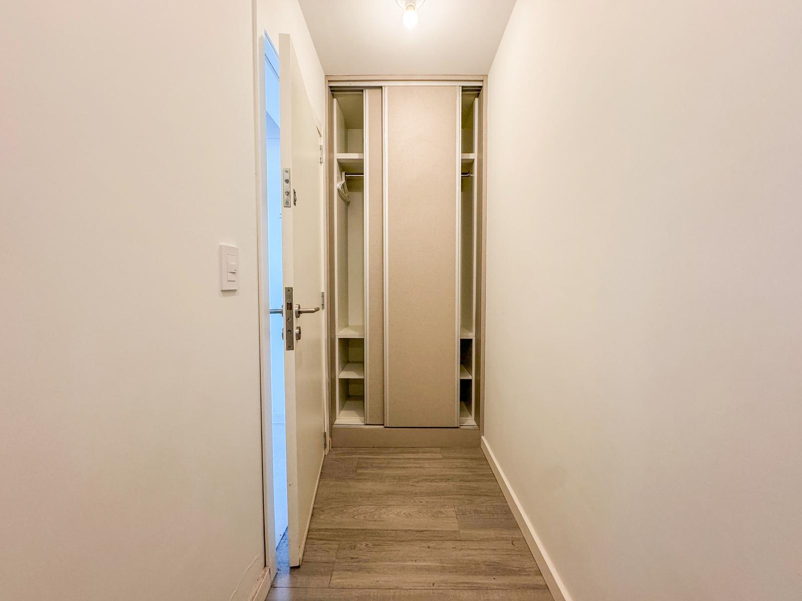 Departamento de 1 dormitorio en venta  en República de la Sexta