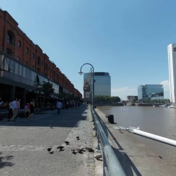 Oficina en alquiler de planta libre en Puerto Madero sobre el dique - Puerto Viamonte