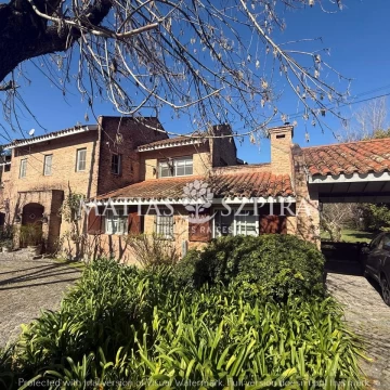 CASA 5 AMBIENTES  PRADERAS SAN IGNACIO
