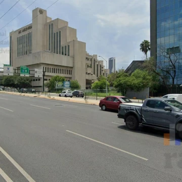 Terreno EN RENTA Vasconcelos antes de Lázaro Cárdenas