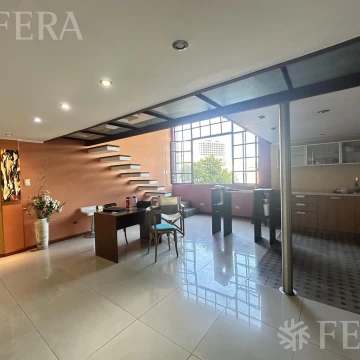 Venta de departamento de 2 ambientes con cochera en Barracas