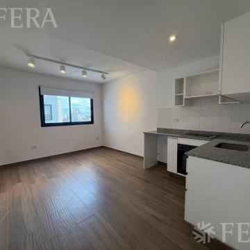 Venta departamento 2 ambientes con balcón en San Cristobal
