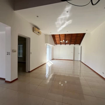 1758057158.jpg