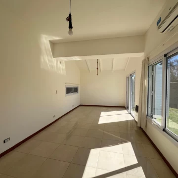 1758057159.jpg