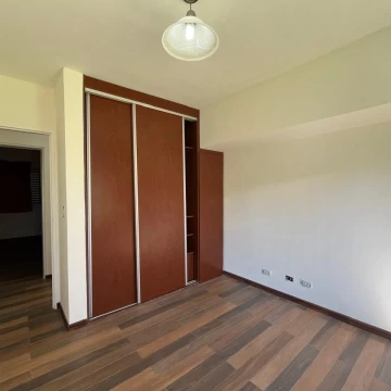 1758057160.jpg