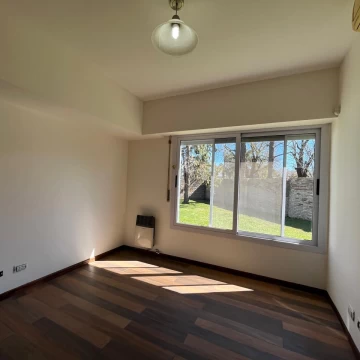 1758057161.jpg