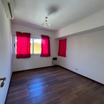 1758057161.jpg